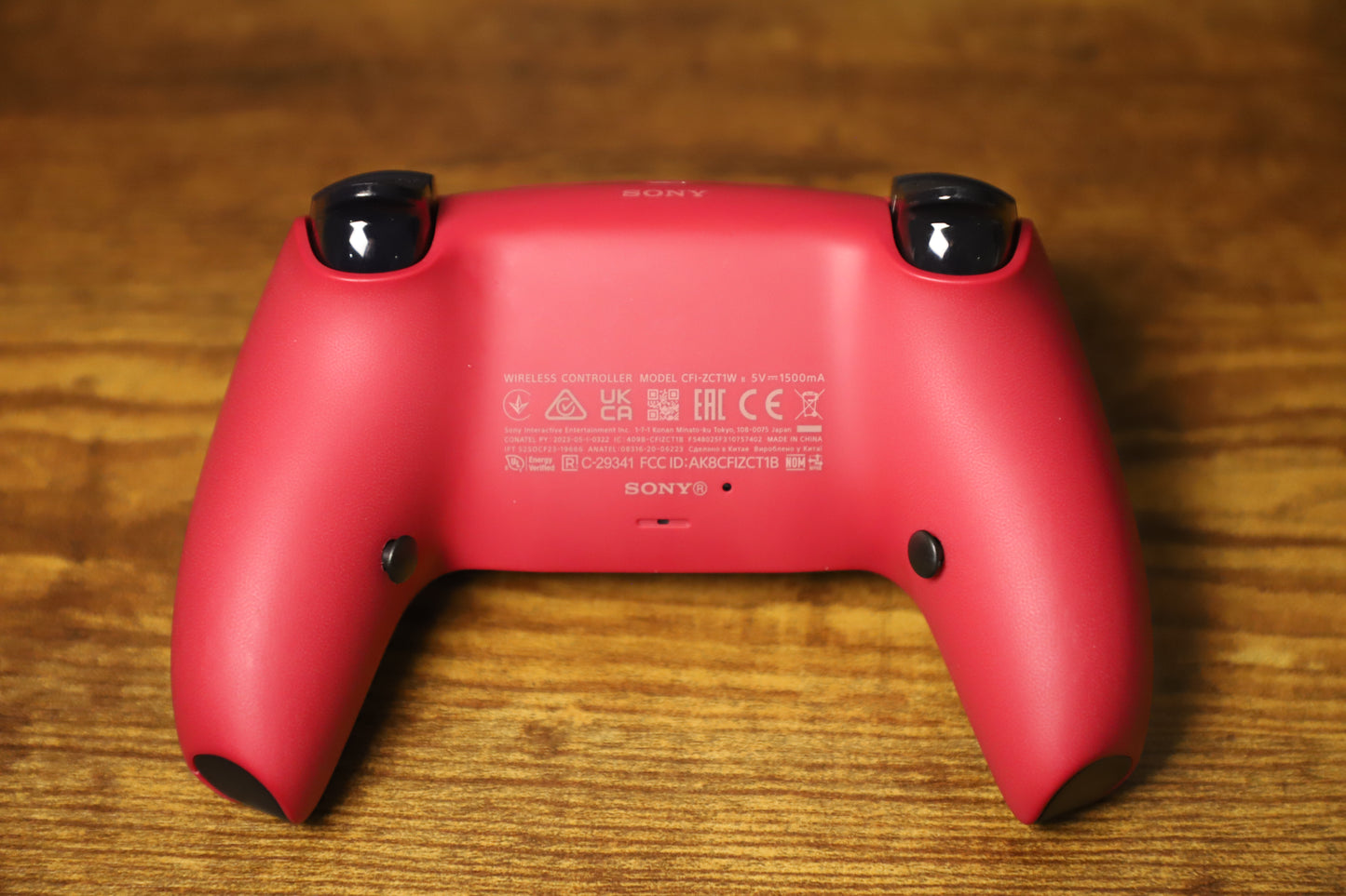 QUANTUM TACTILE PRO CONTROLLER - COSMIC RED