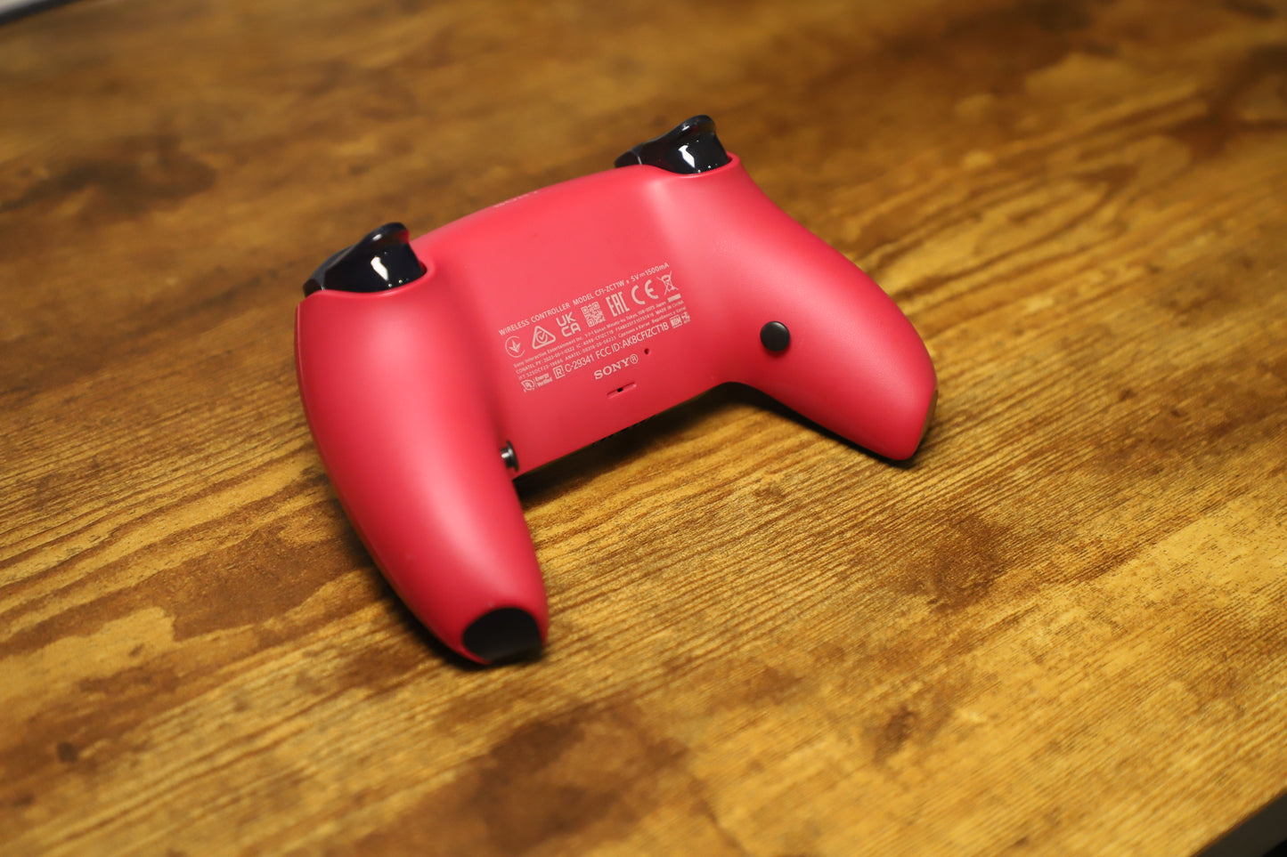 QUANTUM TACTILE PRO CONTROLLER - COSMIC RED