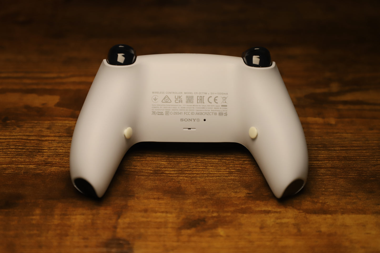 QUANTUM TACTILE PRO CONTROLLER - WHITE